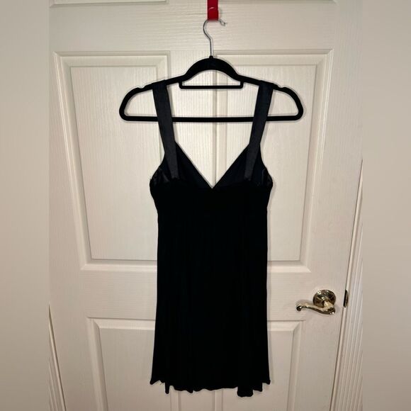 J.F.W. Dress   - Picture 2 of 6